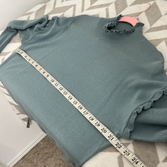 Rebecca Taylor Merino Wool‎ Ruffle Turtleneck Sweater size Medium - Picture 8 of 9